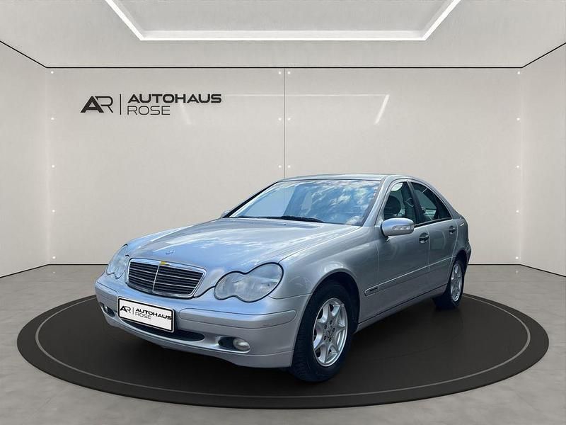 Silber Gebraucht 2003 Mercedes C180 Limousine | 3.990 € (Etwas zu teuer) - Bild 1/4