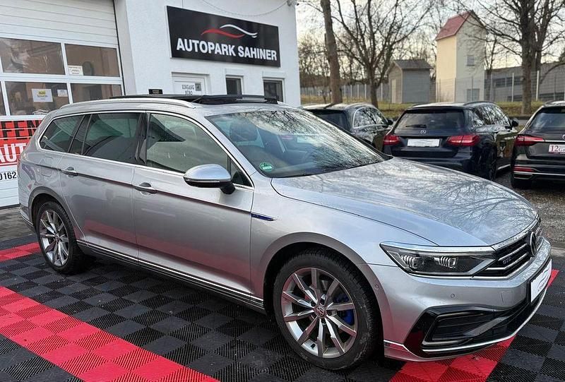 Gebraucht VW Passat GTE 156 PS (114 kW) 2020 Silber Kombi