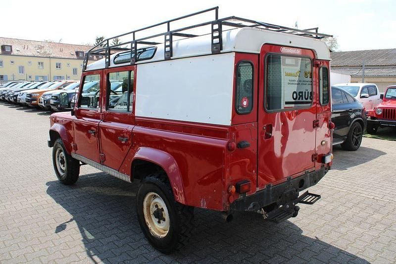 Gebraucht Land Rover Defender 122 PS (89 kW) 1999 Rot (metallic) Kombi