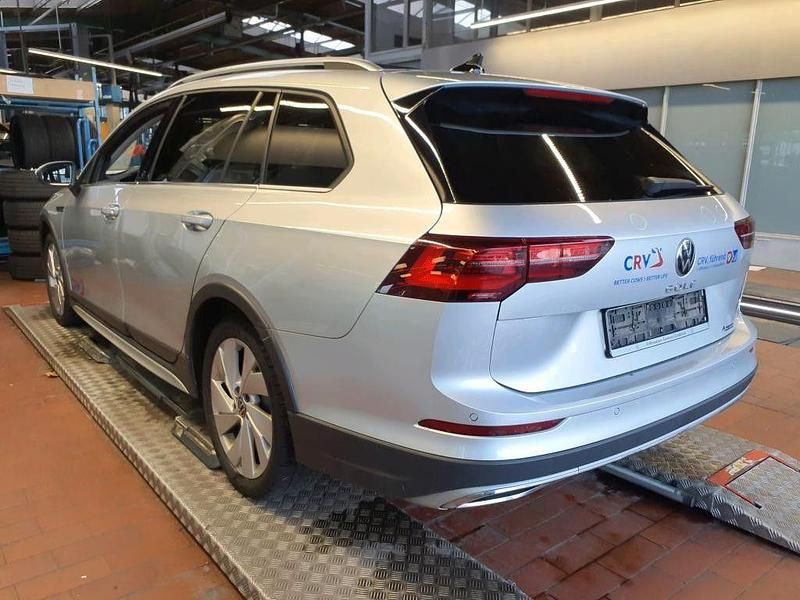 Gebraucht VW Golf Alltrack 200 PS (147 kW) 2022 Reflexsilber Kombi