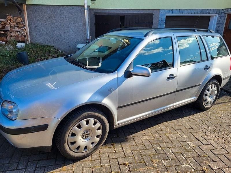 Gebraucht VW Golf IV Basis 105 PS (77 kW) 2001 Silber Kombi