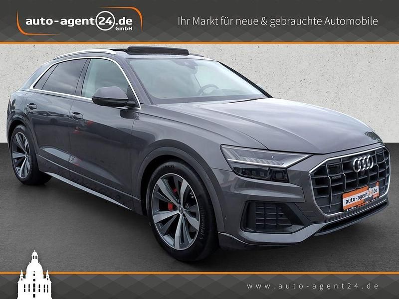 Grau Gebraucht 2018 Audi Q8 Sport SUV | 49.990 € (Fairer Preis) - Bild 1/4