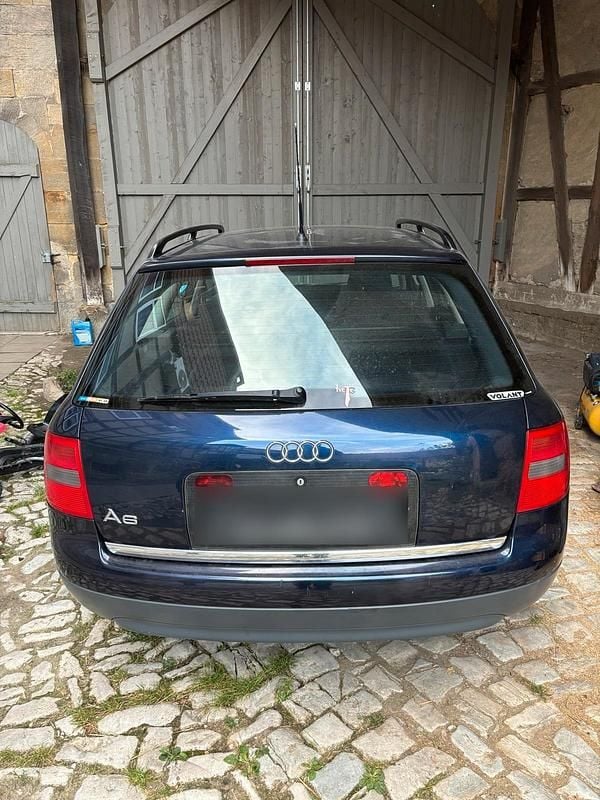 Używany Audi A6 150 KM (110 kW) 1998 Niebieski Kombi