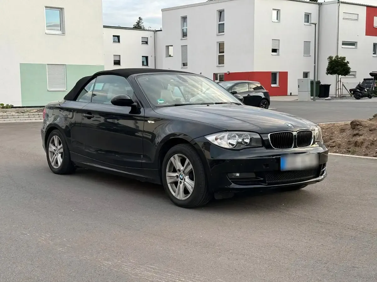Gebraucht BMW 118 Cabriolet 143 PS (105 kW) 2009 Schwarz Cabrio
