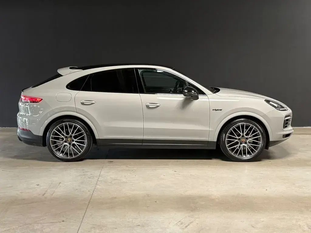 Gebraucht Porsche Cayenne E-Hybrid Coupe Platinum Edition 340 PS (250 kW) 2023 Grau SUV