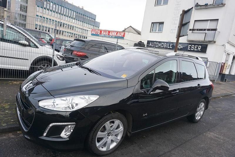 Gebraucht Peugeot 308 SW Family 111 PS (81 kW) 2012 Schwarz Kombi