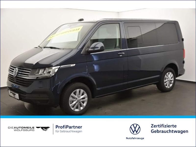 Gebraucht VW Caravelle Comfortline 150 PS (110 kW) 2022 Van / Kleinbus