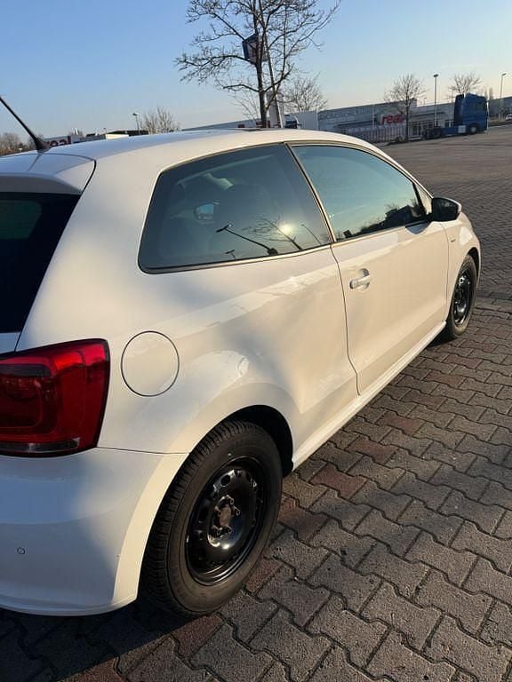 Gebraucht VW Polo Life 90 PS (66 kW) 2013 Weiß Kleinwagen