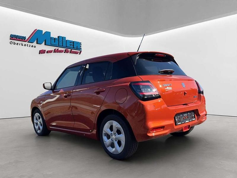 Neu Suzuki Swift Comfort 83 PS (61 kW) 2026 Flame orange metallic Kleinwagen
