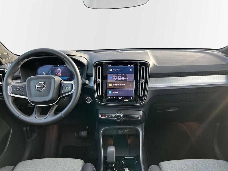 Gebraucht Volvo XC40 Plus 163 PS (119 kW) 2025 Schwarz SUV