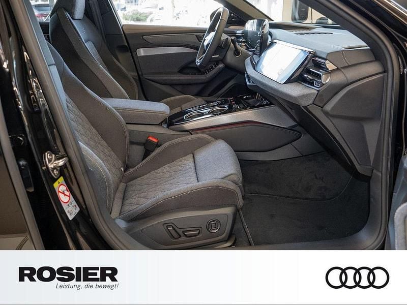 Gebraucht Audi A6 Basis 204 PS (150 kW) 2025 Schwarz / mythosschwarz Limousine