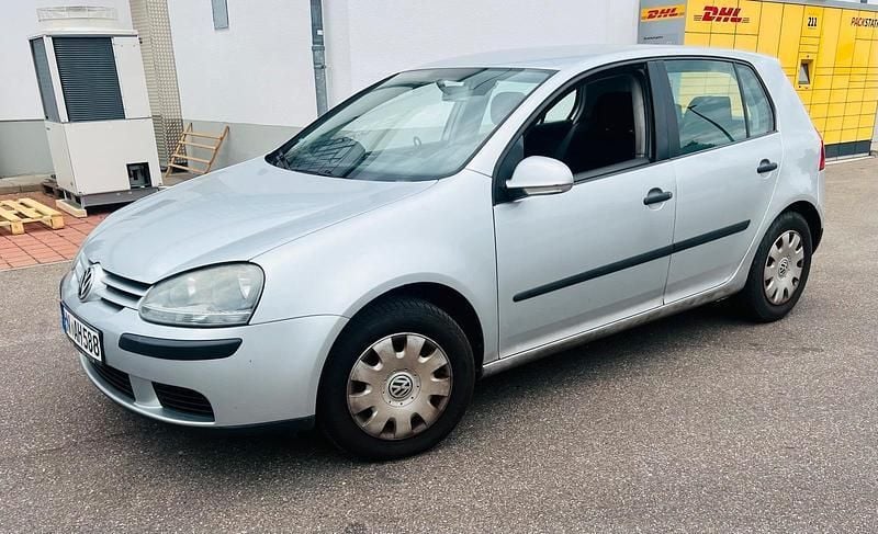Grau Gebraucht 2004 VW Golf V Kleinwagen | 1.600 € (Guter Preis) - Bild 1/4