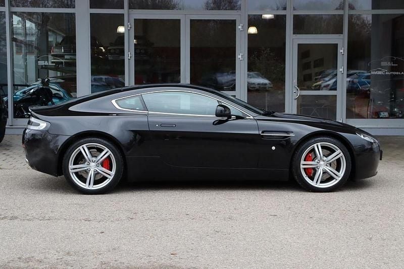 Gebraucht Aston Martin V8 Vantage 426 PS (313 kW) 2010 Schwarz Coupé