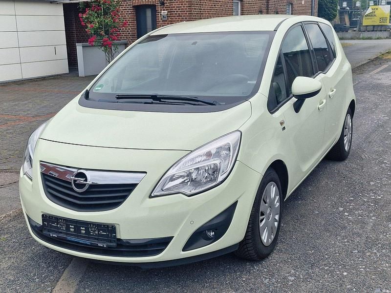 Weiß Gebraucht 2012 Opel Meriva Van / Kleinbus | 2.490 € (Superpreis) - Bild 1/4