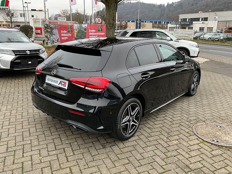 Gebraucht Mercedes A250 AMG line 160 PS (117 kW) 2020 Schwarz Limousine