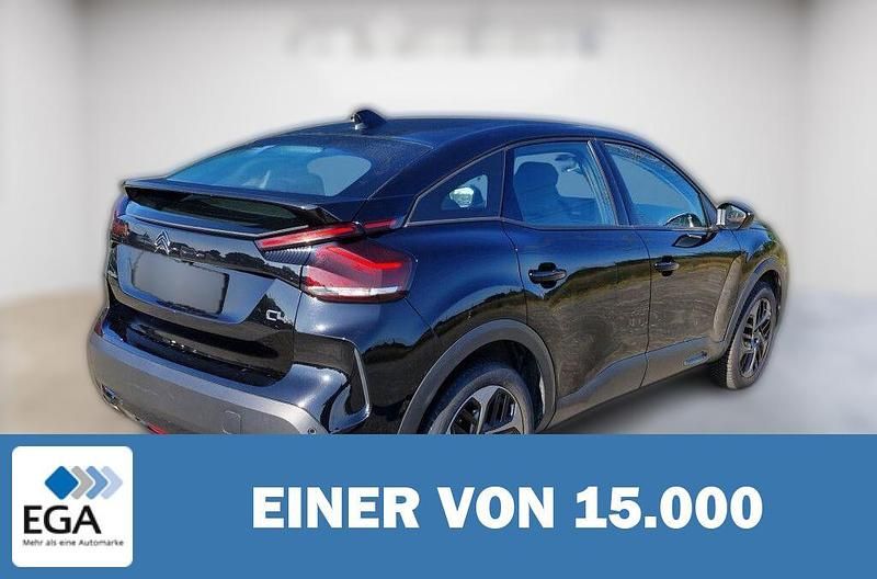 Schwarz metallic Gebraucht 2024 Citroën C4 PureTech | 18.720 € (Guter Preis) - Bild 1/4
