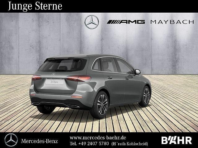 Gebraucht 2024 Mercedes B180 Van / Kleinbus | 29.950 € (Guter Preis) - Bild 1/4