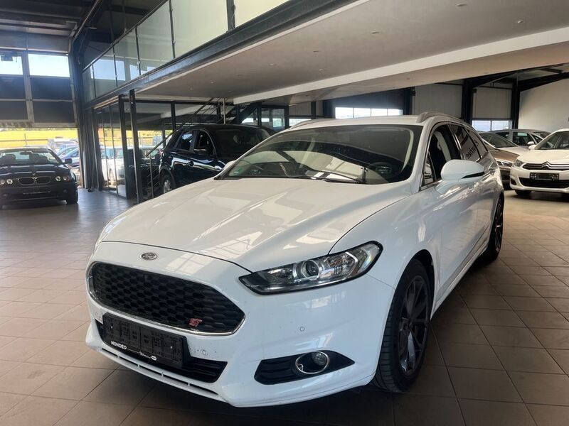 Weiß Gebraucht 2016 Ford Mondeo Business Edition Limousine | 9.900 € (Fairer Preis) - Bild 1/4