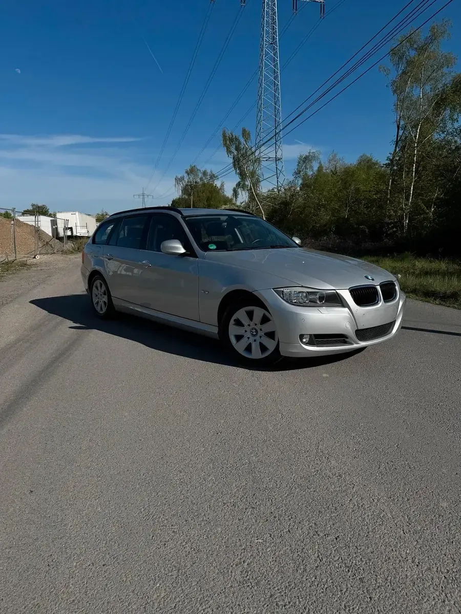 Usata BMW 320 170 CV (125 kW) 2011 Argento Station wagon