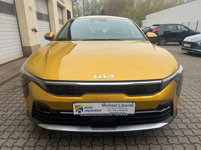 Neu Kia K4 Vision 116 PS (85 kW) 2026 Gelb Limousine