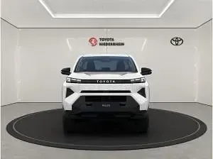 Neu Toyota HiLux 144 kW (196 PS) 2026 Weiß (bev duty elektromotor / 59,2kwh allradantrieb) Pickup