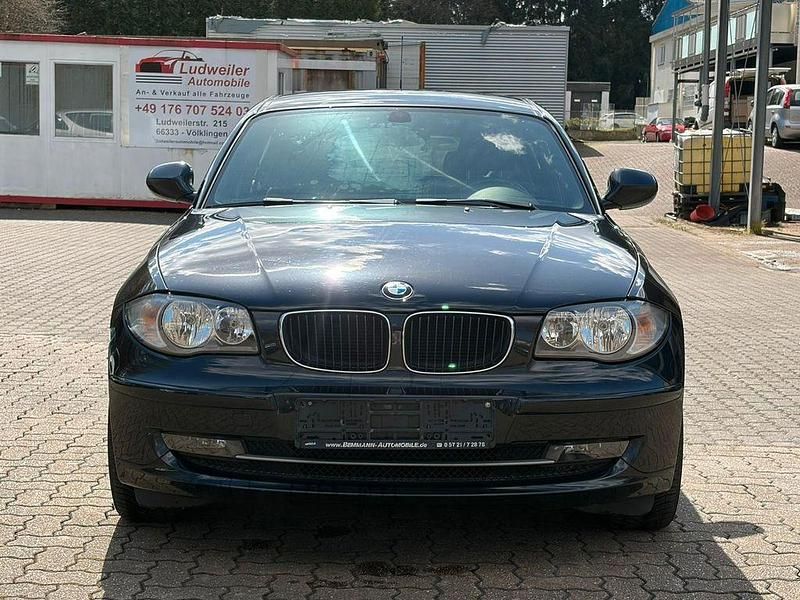 Gebraucht BMW 116 116 PS (85 kW) 2010 Schwarz Kleinwagen