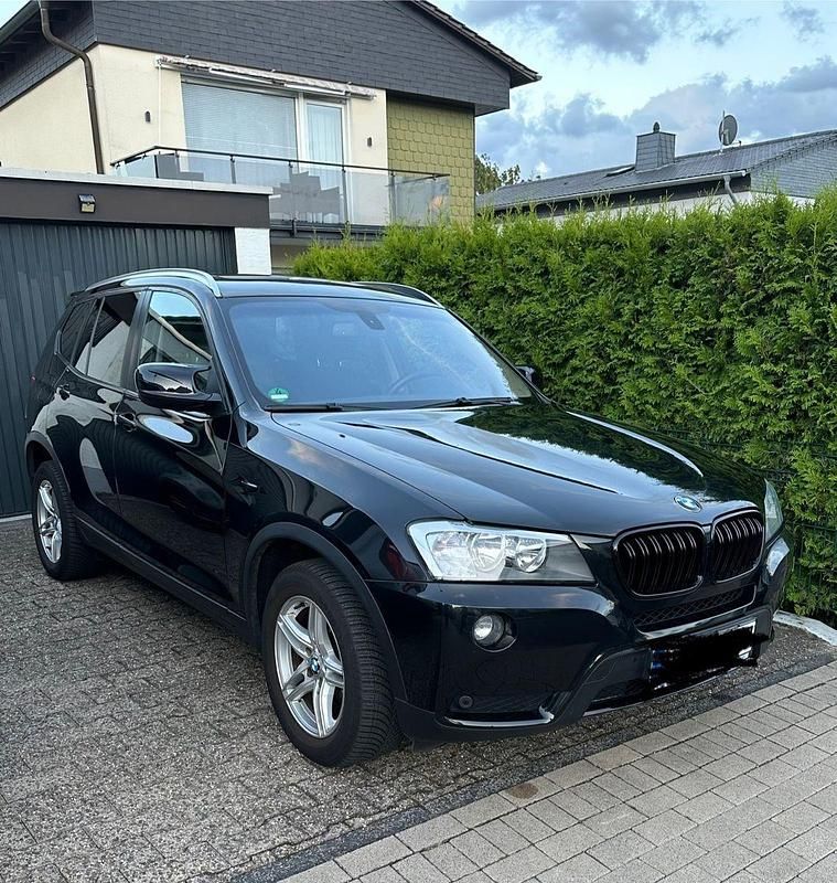 Schwarz Gebraucht 2011 BMW X3 SUV | 12.800 € (Fairer Preis) - Bild 1/4