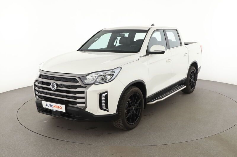 Weiß Gebraucht 2023 Ssangyong Musso Sapphire SUV | 33.490 € - Bild 1/4