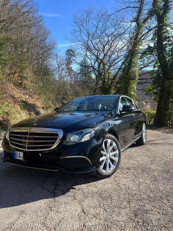 Gebraucht Mercedes E400 Exclusive 333 PS (244 kW) 2016 Schwarz Limousine
