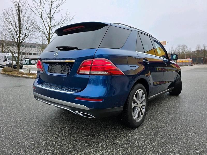 Gebraucht Mercedes GLE350 258 PS (189 kW) 2016 Blau SUV