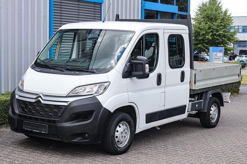 Weiß Gebraucht 2020 Citroën Jumper Van / Kleinbus | 17.880 € (Superpreis) - Bild 1/4