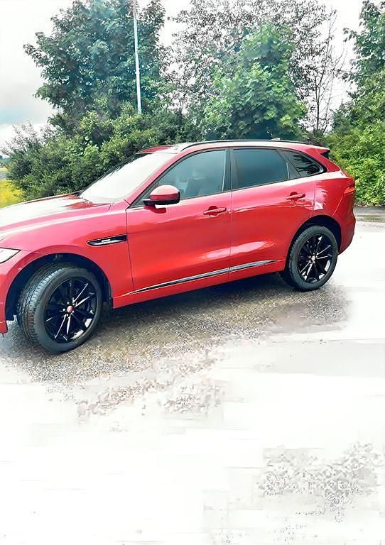 Rot Gebraucht 2018 Jaguar F-Pace R-Sport SUV | 25.999 € (Fairer Preis) - Bild 1/4