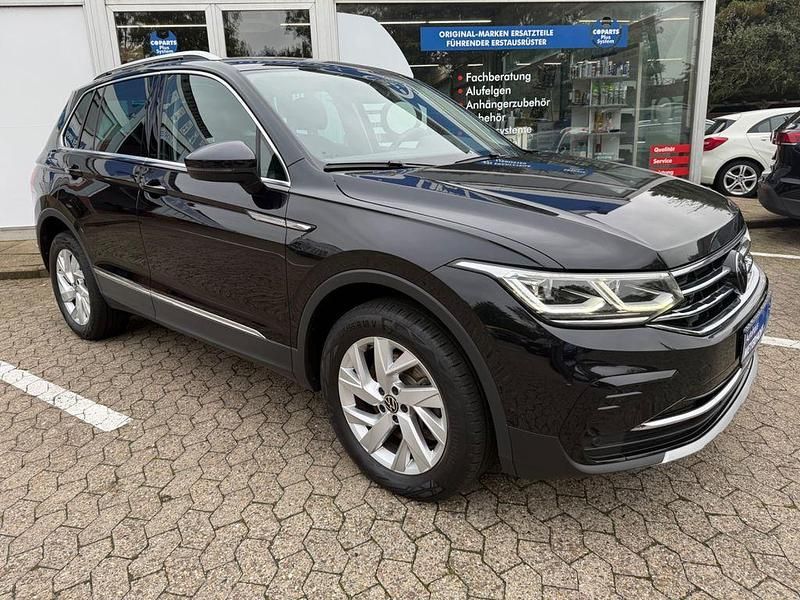 Schwarz Gebraucht 2023 VW Tiguan Elegance SUV | 38.990 € (Teuer) - Bild 1/4