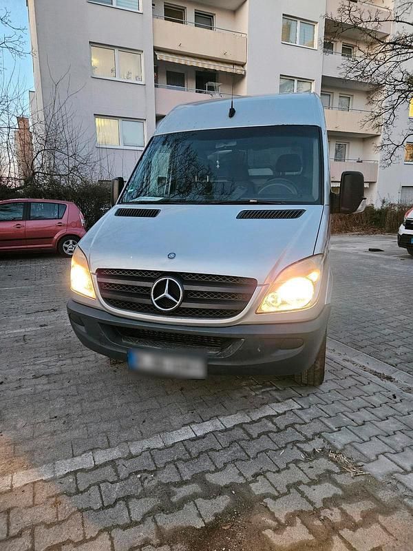 Silber Gebraucht 2010 Mercedes Sprinter Van | 8.900 € - Bild 1/4
