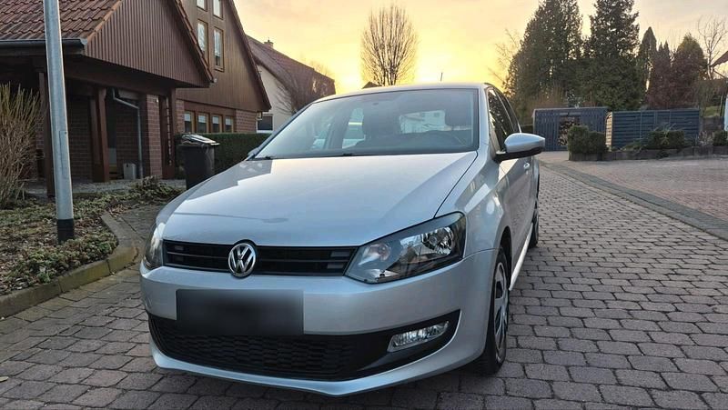 Gebraucht VW Polo 60 PS (44 kW) 2010 Silber Kleinwagen