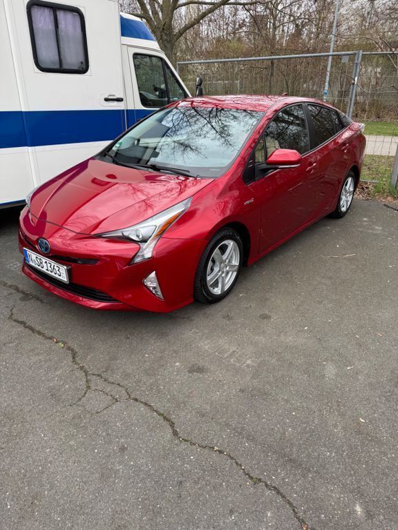 Rot Gebraucht 2018 Toyota Prius Kleinwagen | 17.790 € (Guter Preis) - Bild 1/4
