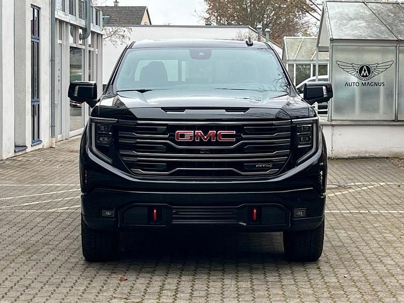 Neu GMC Sierra 420 PS (308 kW) 2025 Onyx black Abholung