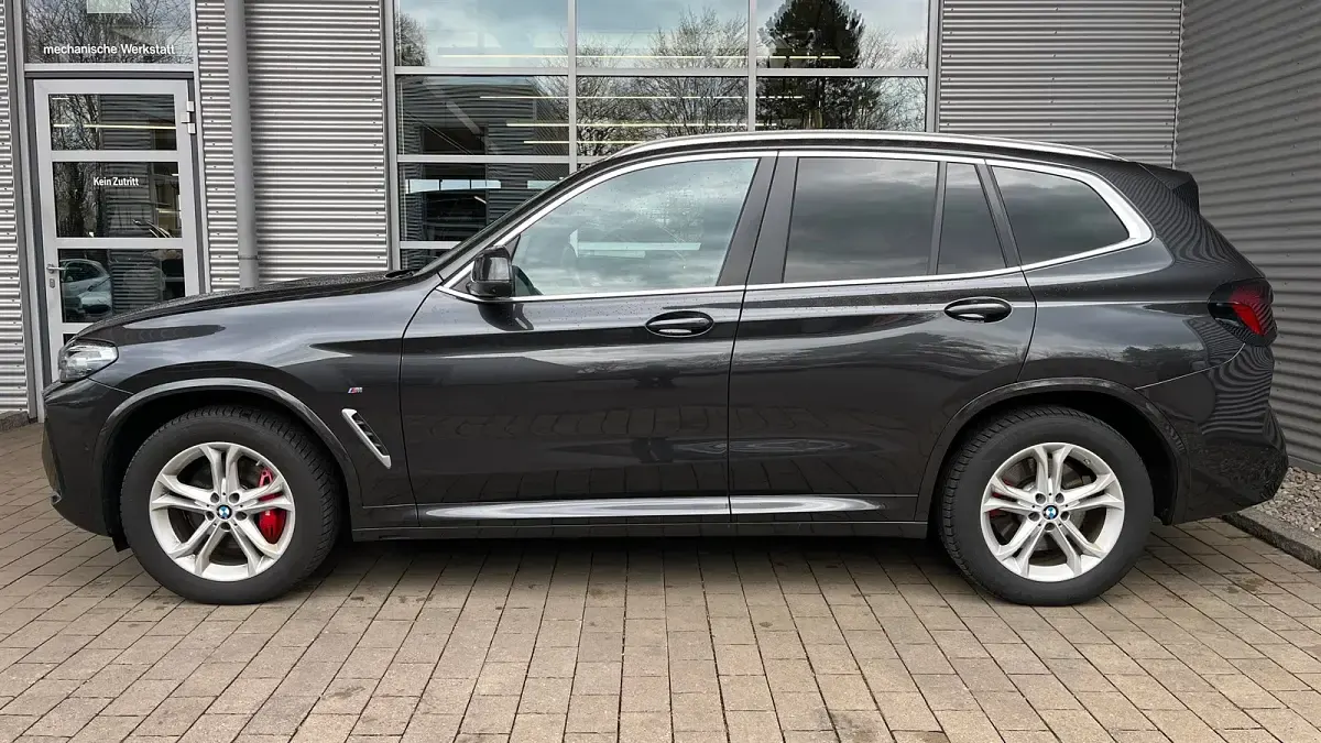 Gebraucht BMW X3 Performance 286 PS (210 kW) 2024 Sophistograu brillanteffekt SUV