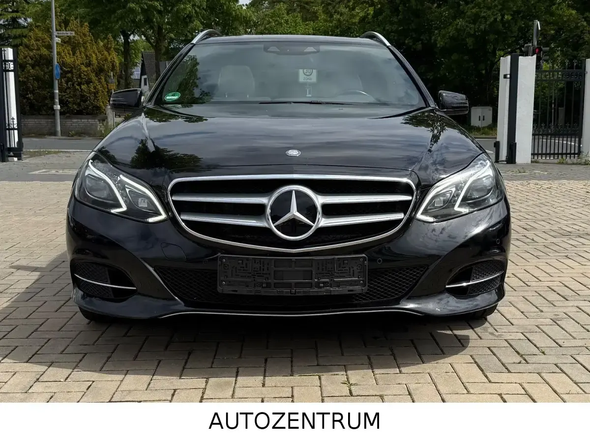 Gebraucht Mercedes E300 Avantgarde 231 PS (169 kW) 2015 Schwarz Kombi