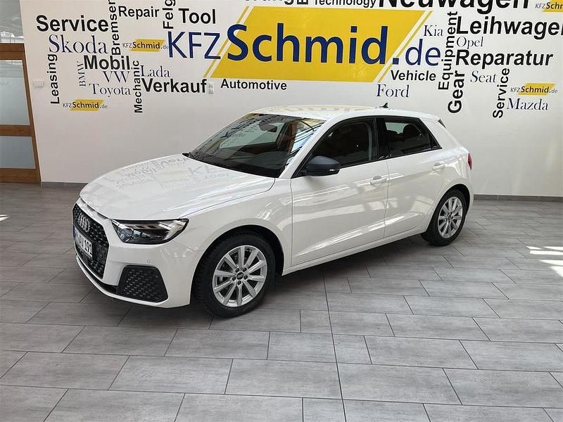Weiß Gebraucht 2024 Audi A1 Sportback Kleinwagen | 21.900 € (Fairer Preis) - Bild 1/4