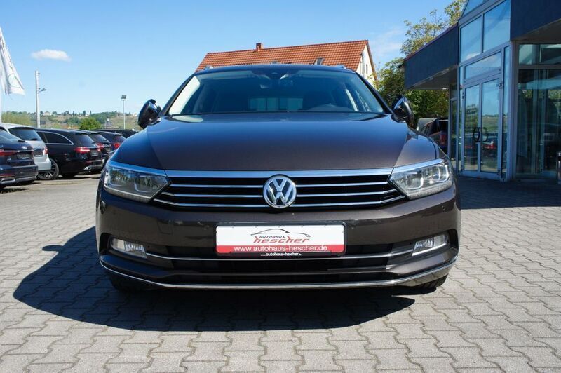 Gebraucht VW Passat Highline 150 PS (110 kW) 2017 Braun Kombi