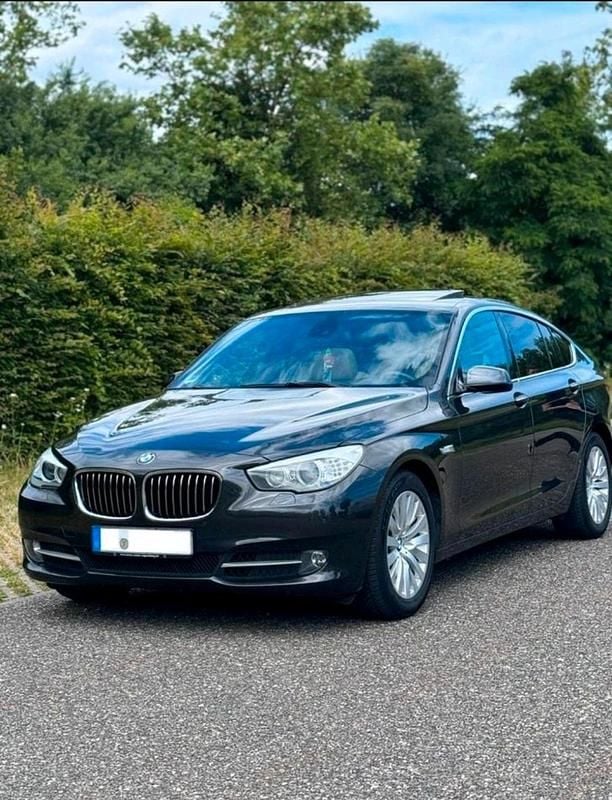 Schwarz Gebraucht 2010 BMW 530 Gran Turismo Limousine | 9.900 € (Fairer Preis) - Bild 1/4