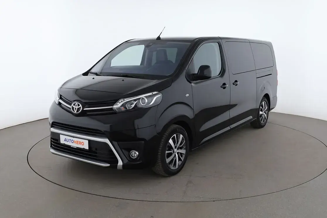 Gebraucht Toyota Proace Verso Executive 177 PS (130 kW) 2024 Kombi