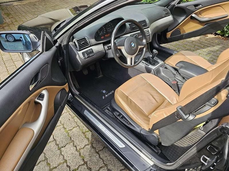 Schwarz Gebraucht 2004 BMW 320 Cabriolet Cabrio | 7.000 € (Guter Preis) - Bild 1/4