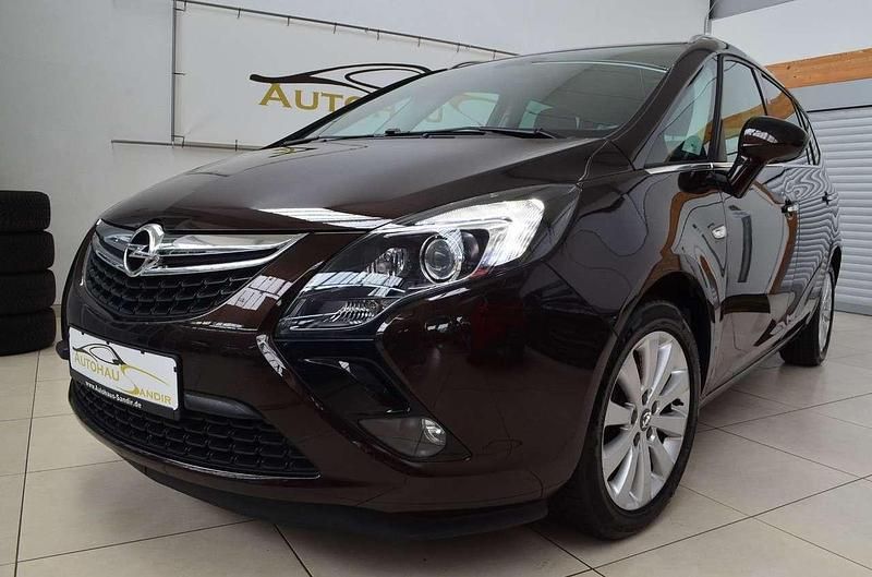Braun Gebraucht 2013 Opel Zafira Tourer Innovation Van / Kleinbus | 9.999 € (Fairer Preis) - Bild 1/4