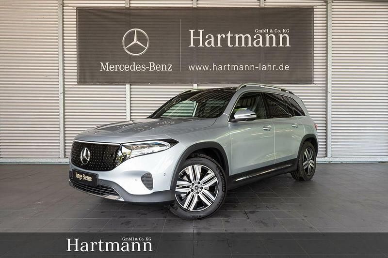 Hightechsilber Gebraucht 2024 Mercedes EQB300 SUV | 41.850 € (Teuer) - Bild 1/4