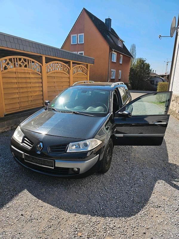 Schwarz Gebraucht 2006 Renault Mégane II Kombi | 700 € (Guter Preis) - Bild 1/4