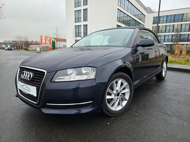 Gebraucht Audi A3 Cabriolet Attraction 105 PS (77 kW) 2011 Blau Cabrio