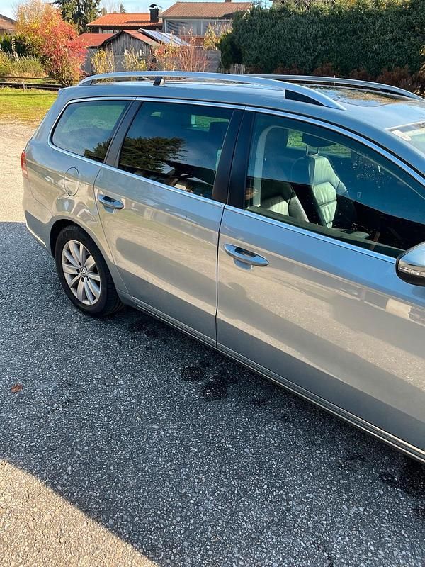 Gebraucht VW Passat 2012 Silber Kombi