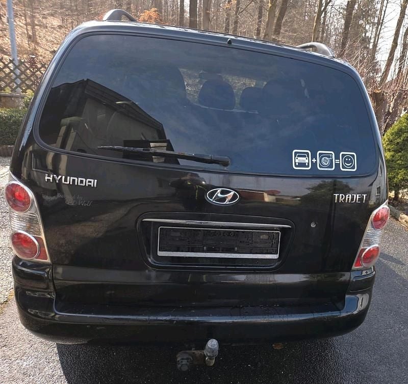 Gebraucht Hyundai Trajet 138 PS (101 kW) 2008 Schwarz Van / Kleinbus